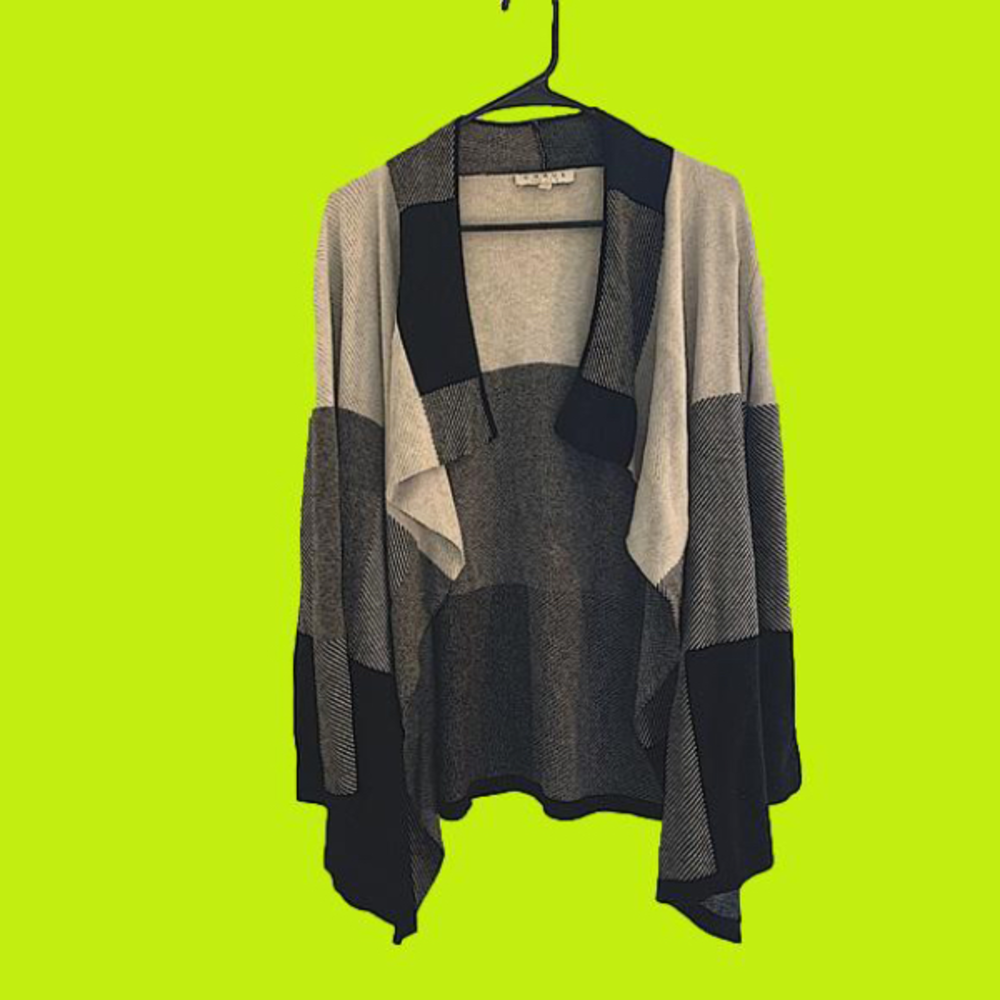 Neutral cardigan CHAUS NY black white cream sweater casual comfortable cardigan
